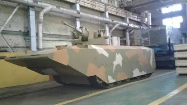 Гусеничные и колесные платформы для морской пехоты