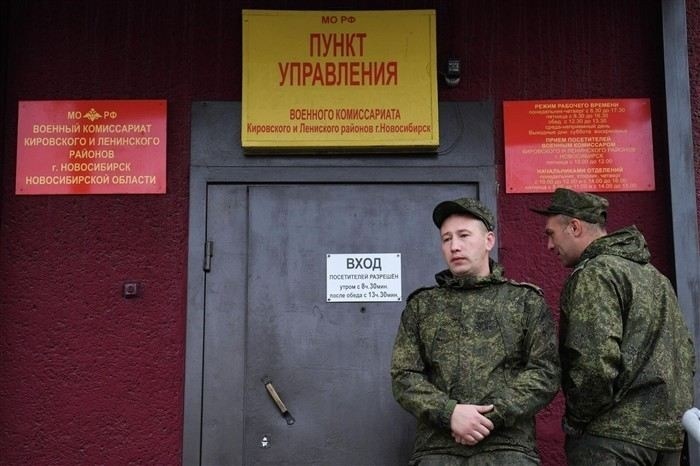 Какие документы необходимы для явки в военкомат?