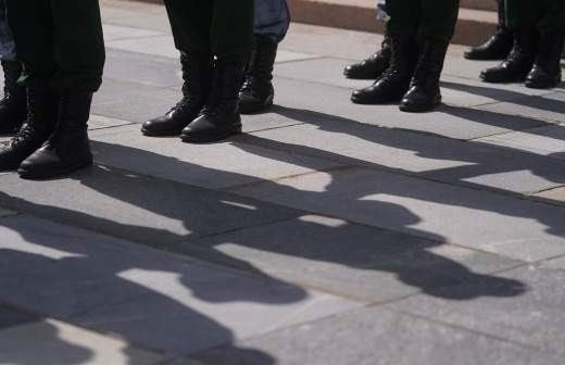 Какие документы необходимо предоставить при обращении в военкомат в октябре 2025 года?