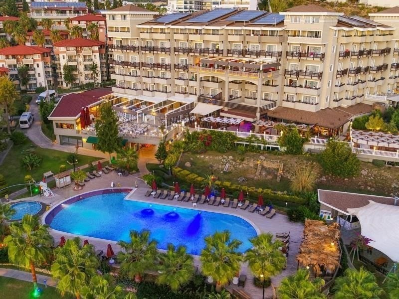 Как добраться до Morskaya Residence HotelДобраться до Morskaya Residence Hotel можно из основных пунктов прибытия. Отель расположен в шаговой доступности от основных транспортных узлов, что обеспечивает гостям удобный маршрут, позволяющий наслаждаться отдыхом без задержек.