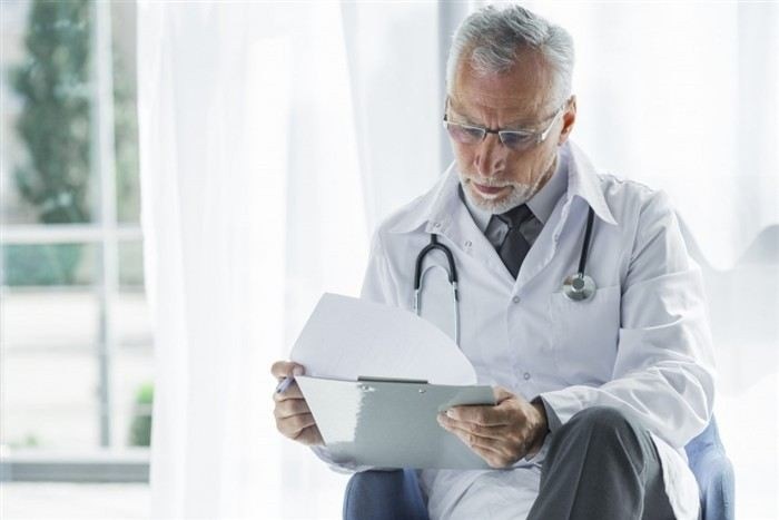 Как психиатр проводит диагностику: анализ симптомов и поведения пациента