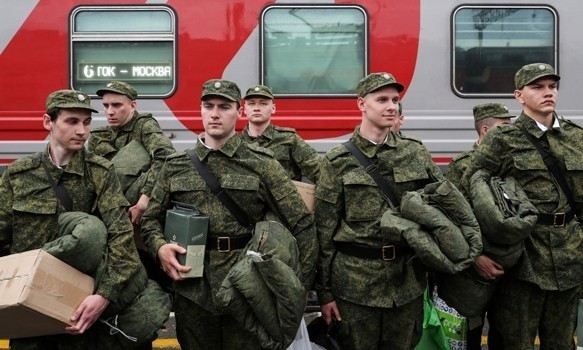 Как проверить свои права и обязанности в осенний призыв?