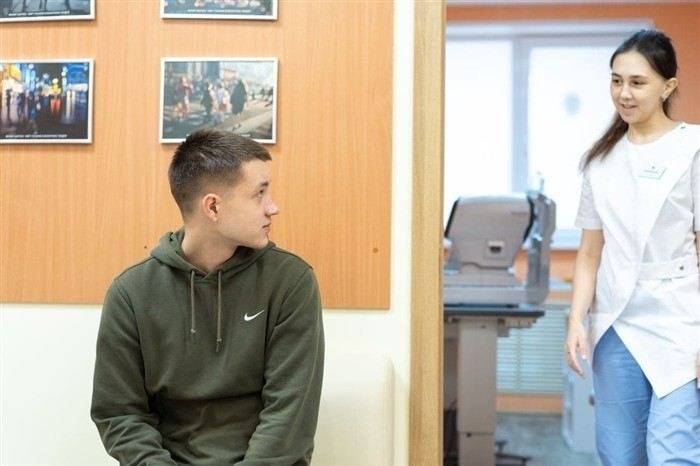 Как присваивают категорию годности для службы в армии после операции на глаза?